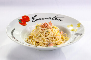 Pasta with salmon and ricotta