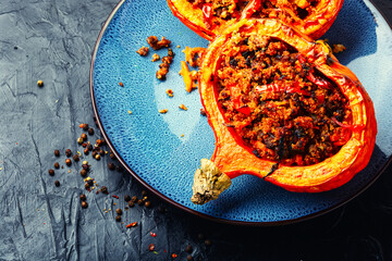 Baked pumpkin with minced meat and quinoa