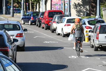 environnement velo circulation traffic cycliste auto voiture securité ecologie planète mobilité...