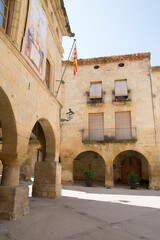 Fototapeta na wymiar Church Square; Horta de Sant Joan; Tarragona