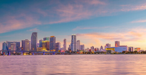 Obraz na płótnie Canvas Miami city skyline cityscape of Florida