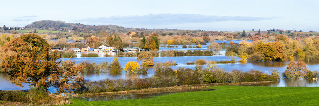 A panoramic view of the Yew Tree Inn surrounded by floodwater from the River Severn filling the fields around the Severn Vale village of Chaceley, Gloucestershire UK on 18/11/2019