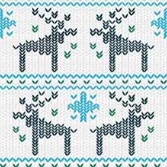 seamless knitted pattern with deer. Design for fabric, textile, wallpaper and packaging 