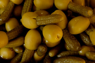 Aceitunas con pepinillos