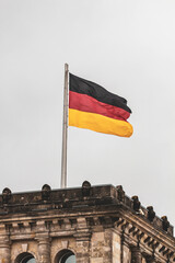Deutschlandflagge auf dem Bundestag 