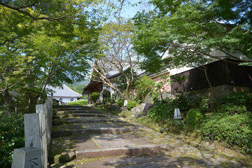 当麻寺　奥院　参道　奈良県葛城市