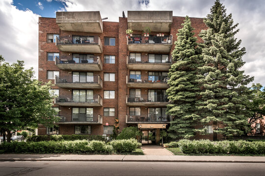 Beautiful renovated and staged with nice furniture condominium in Montreal, Westmount, Canada
