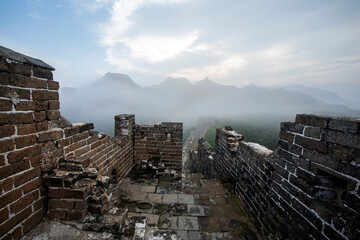 Great Wall in China，The Great Wall and the beautiful clouds in the morning