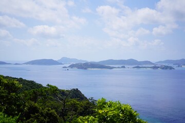 Fototapeta na wymiar 慶良間諸島の海に浮かぶ島々