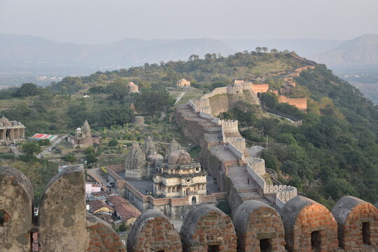 Wall of Kumbhalgarh Fort The Second Largest Wall In World 