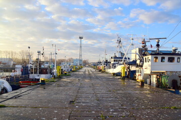 Władysławowo, port morski, Stocznia, kuter rybacki nad Bałtykiem, - obrazy, fototapety, plakaty