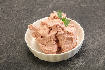 Liver pate in the bowl