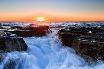 Sea Narrabeen trench sun hor wide