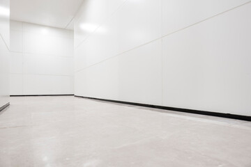 The white aisle at the mall