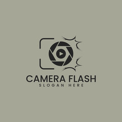 Camera lens flash logo vector, simple and modern. Suitable for photography, camera servicing and YouTubers.