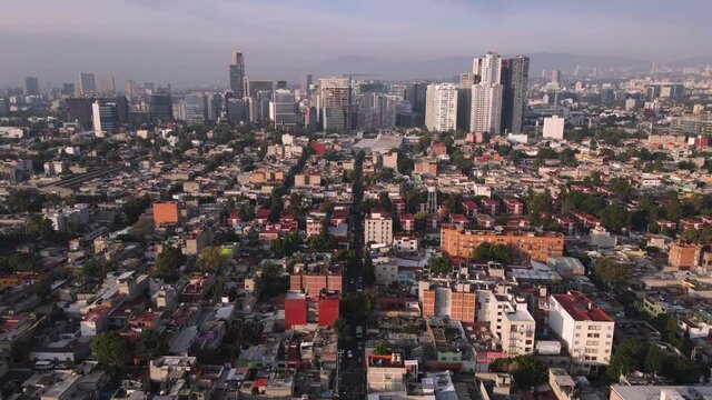 Vista de Polanco y R&iacute;o San Joaqu&iacute;n en la Ciudad de M&eacute;xico