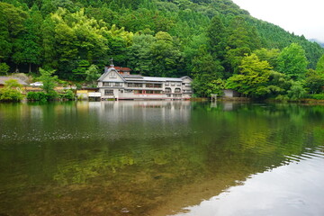 Obraz premium Landscape of Kinrin Lake in Yufuin, Oita, Japan - 日本 大分県 湯布院 金鱗湖 