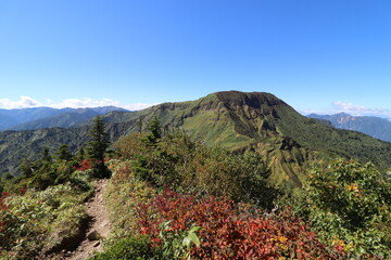 新潟県湯沢の苗場山の登山