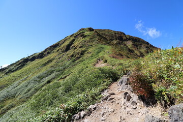 Fototapeta na wymiar 新潟県湯沢の苗場山の登山