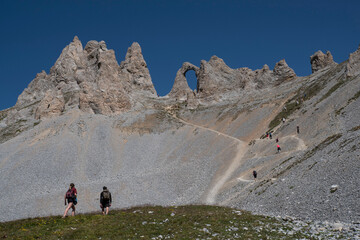 Mountain landscape with a rock arch in summer in the French Alps à Tignes
