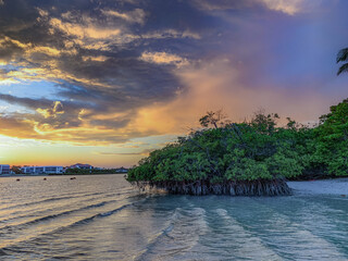 Tropical sky sunset on Memorial Day in Florida © Jaimie Tuchman