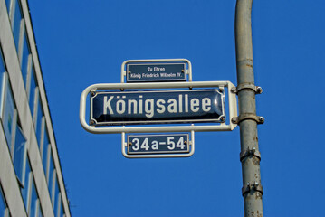 Königsallee Düsseldorf - obrazy, fototapety, plakaty