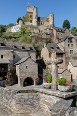 Belcastel - village dans le département de l'Aveyron en région Occitanie