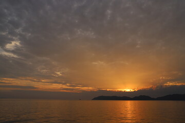 Obraz premium 山口県 瀬戸内海の夕陽