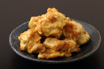 ヤンニョムチキン　(ハニーマスタード味)