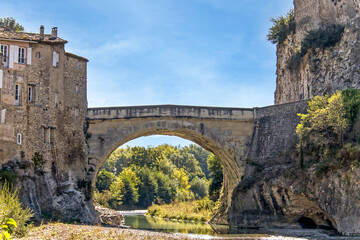 Obraz premium pont romain de la ville de Vaison-la-Romaine