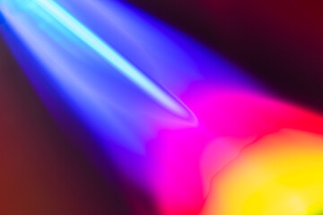 Kolorowe refleksy świetlne, tęczowe na płycie CD