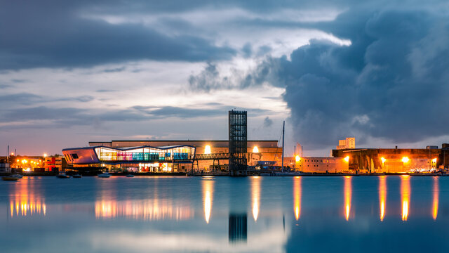 Lumi&egrave;res sur la Cit&eacute; de la Voile