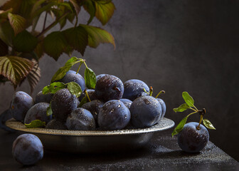 Image with plums.