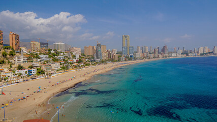 Playa de Poniente en Benidorm desde la Cala. © Tonikko