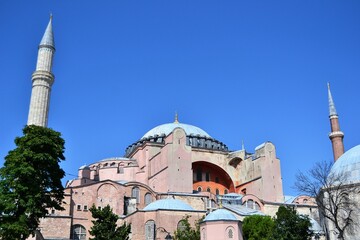 Fototapeta na wymiar Hagia Sophia under clear blue sky.