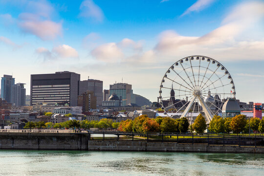 Observation Ferris wheel in Montreal