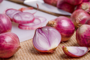 shallot or onion put on the cutting board.
