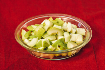 Manzanas y guayabas organicas para usarlas con el desayuno natural