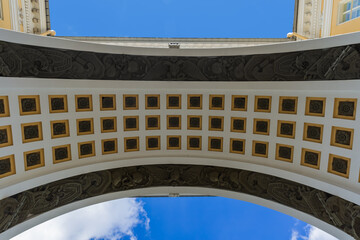 Fototapeta premium Triumphal Arch of the General Staff on Palace Square - St. Petersburg Russia