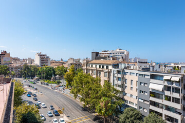 Fototapeta na wymiar Views from above of the city of Palma de Mallorca with the Plaza de España and views of the sea