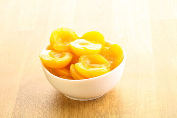 Canned apricot – sweet light dessert