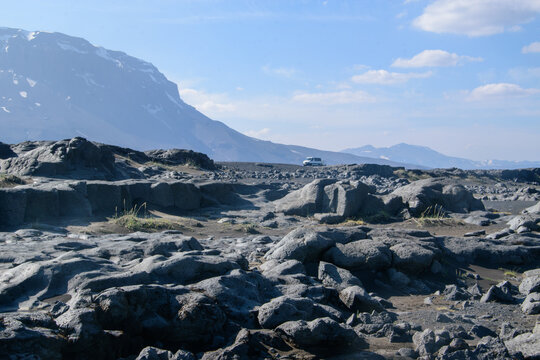 Vulkanlandschaft und Lavafelder im Hochland von Island im Gebiet um der Tafelvulkan Herdubreid und der Caldera von Askja.