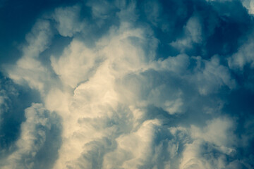 Nubes de algod&oacute;n