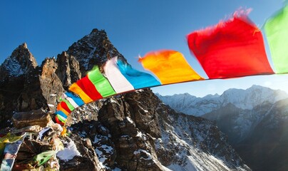 buddhist prayer flags, view from Renjo La pass