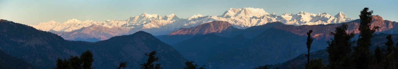 mount Chaukhamba morning view India himalaya mountain