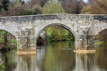 Fototapeta na wymiar Teston Bridge near Maidstone in Kent, England over the River Medway