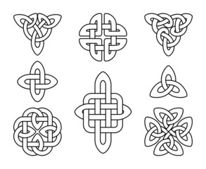 Irish celtic knots. Slavic mystic knot emblems, linear vector gaelic pagan circle destiny and trefoil unity symbols, celt england scottish spirit design elements - obrazy, fototapety, plakaty