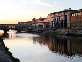 Paisaje de Florencia sobre el río Arno