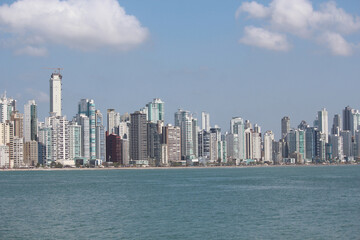 Obraz premium Buildings and beach in Balneário Camboriú, Santa Catarina, Brazil, September 27, 2021