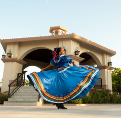 Tradicional Mujer Mexicana Vestido Azul